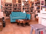 vinoteca-vin-de-garage-en-parque-leloir-zona-oeste-03.jpg