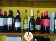 vinos-con-historia-vinoteca-wine-bar-maipu-mendoza-3.jpg