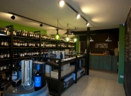 almacen-de-vinos-vinoteca-en-bariloche-argentina-2.jpg