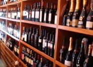 le-vin-vinoteca-local-la-lucila-3.jpg