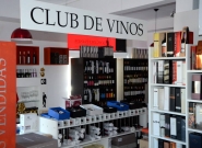 los-cortesanos-vinoteca-2.jpg