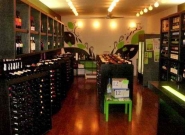 de-wine-spot-brooklyn-united-states-of-america-3.jpg