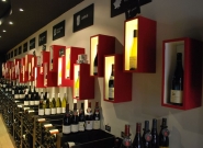 les-caves-nysa-wine-store-paris-france-2.jpg