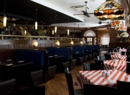 tgi-friday-s-puerto-madero-restaurante-americano-buenos-aires-argentina-2.jpg