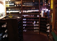 la-bodega-del-angel-vinoteca-en-tucuman-argentina-03.jpg