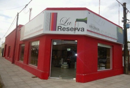 la-reserva-vinoteca-santa-fe-rosario-argentina.jpg