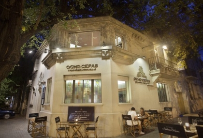 ocho-cepas-restaurante-mendoza-1.jpg