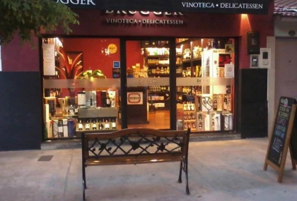 brugger-vinoteca-delicatessen-en-lomas-de-zamora-zona-sur-argentina-01.jpg