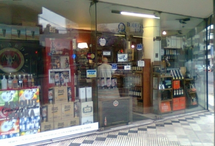 bodega-uno-vinotecas-rosario-santa-fe-argentina-1.jpg