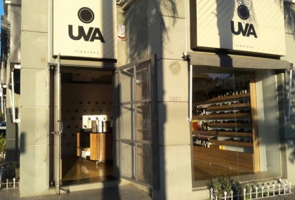 uva-vinoteca-cordoba-argentina-01.jpg