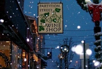 partition-street-wine-shop-new-york-city-united-states-1.jpg