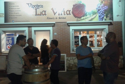 la-vina-vinoteca-bahia-blanca-buenos-aires-arg-1.jpg