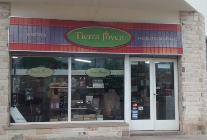 tierra-joven-vinoteca-en-bahia-blanca-buenos-aires-argentina-1.jpg